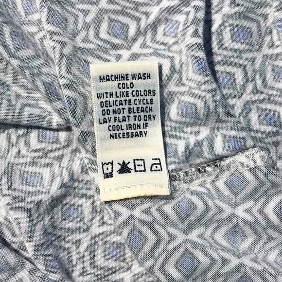 Max Studio Black White Blue Sleeveless Printed V Neck Elastic Waist Top Size Med - Picture 13 of 15